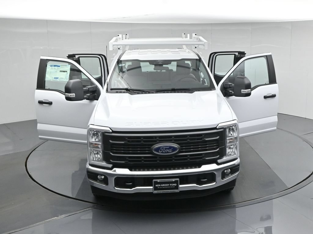 New 2026 Ford F250 XL w/ XL Chrome Package RWD image 41