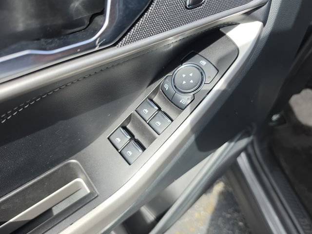 Used 2024 Ford Explorer XLT image 17