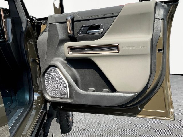 Used 2025 GMC Hummer EV 3X AWD/4WD image 31