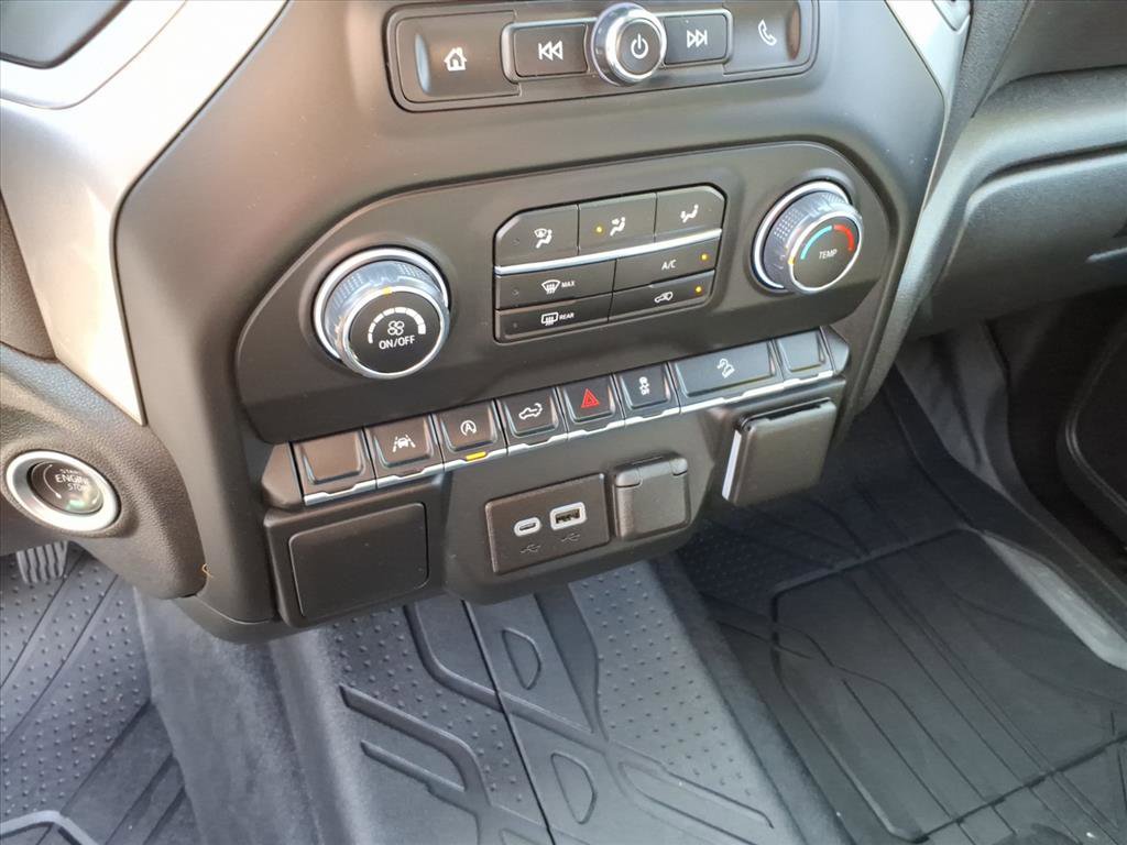 Used 2024 Chevrolet Silverado 1500 Custom Trail Boss AWD/4WD image 31