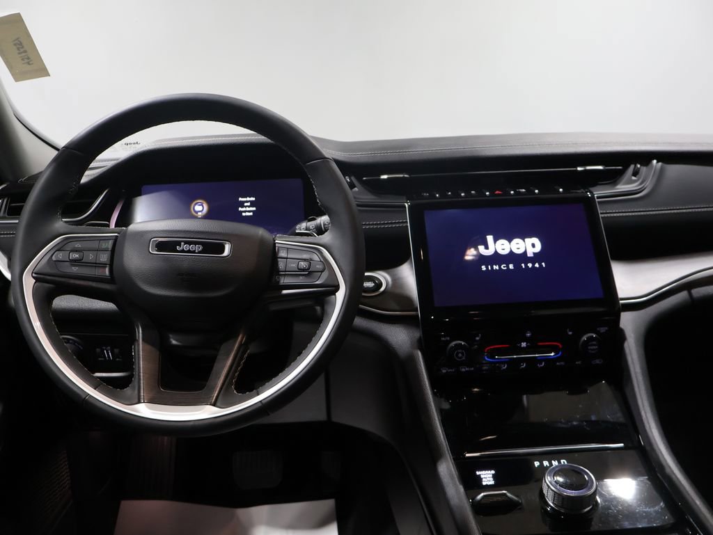 Certified 2023 Jeep Grand Cherokee Limited image 18