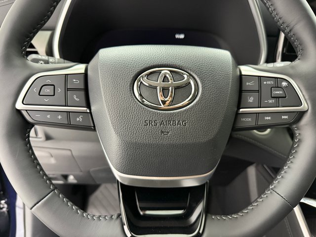 New 2026 Toyota Highlander Limited image 9