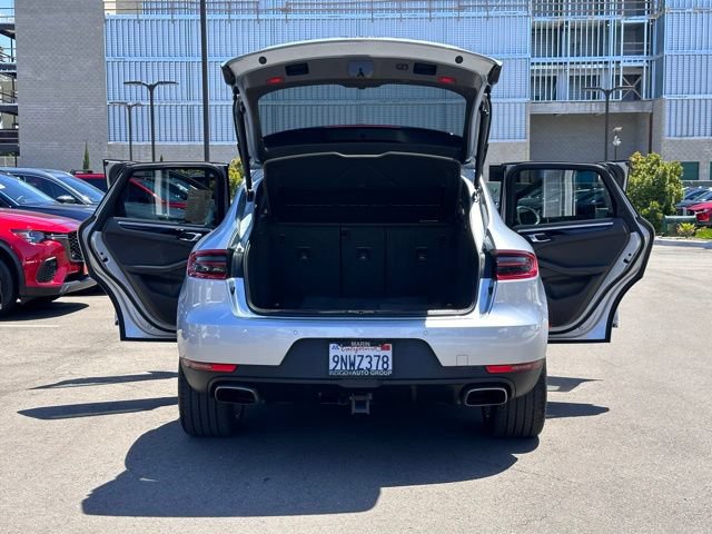 Used 2017 Porsche Macan AWD/4WD image 26