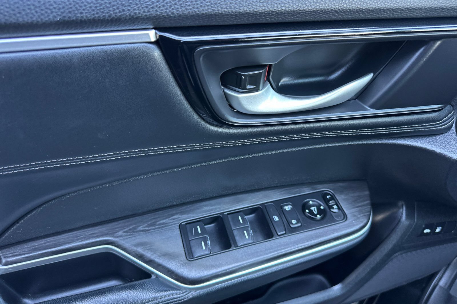 Used 2019 Honda Clarity Plug-In Hybrid image 12