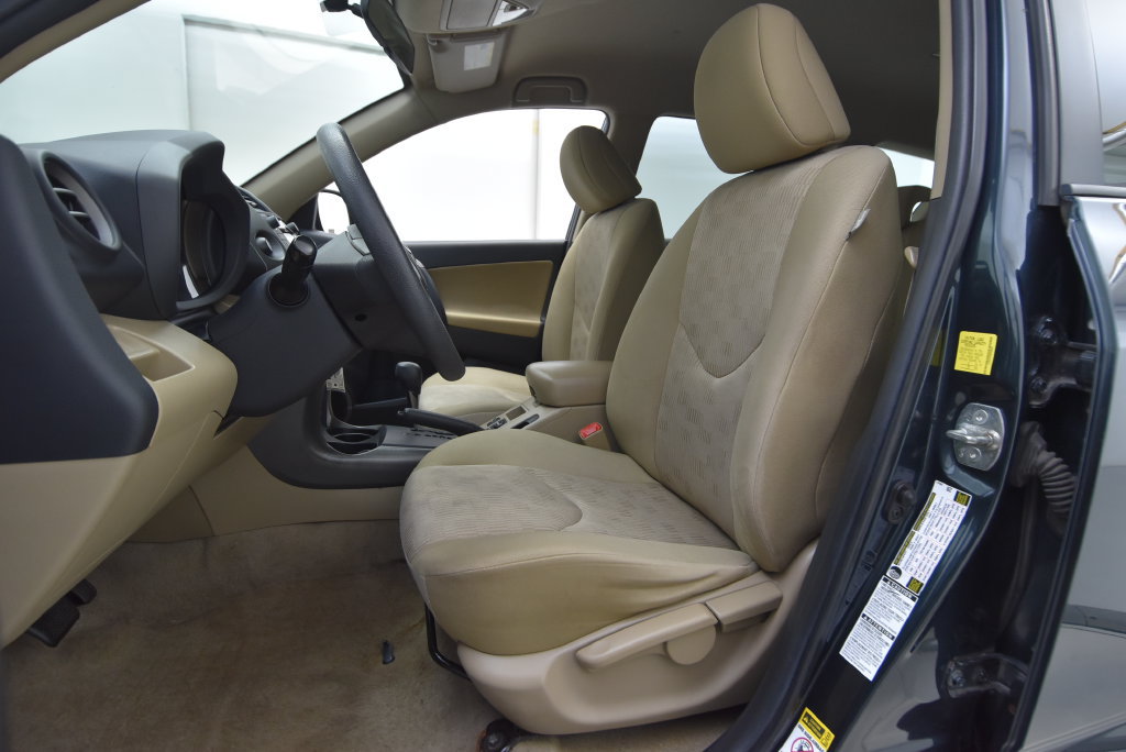 Used 2011 Toyota RAV4 4WD w/ Base L4 Extra Value Pkg image 24