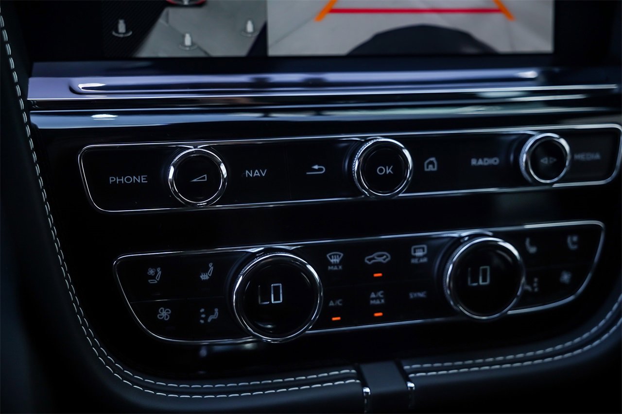 Certified 2024 Bentley Bentayga Extended Wheelbase image 22