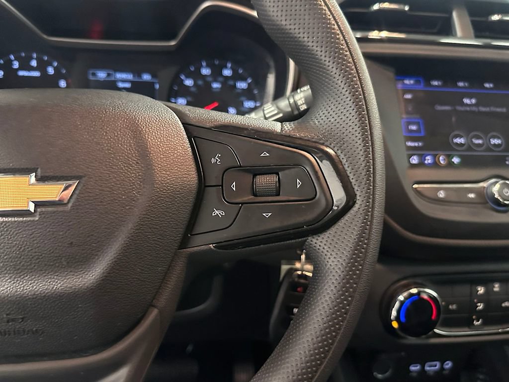 Used 2021 Chevrolet TrailBlazer LS AWD/4WD image 28