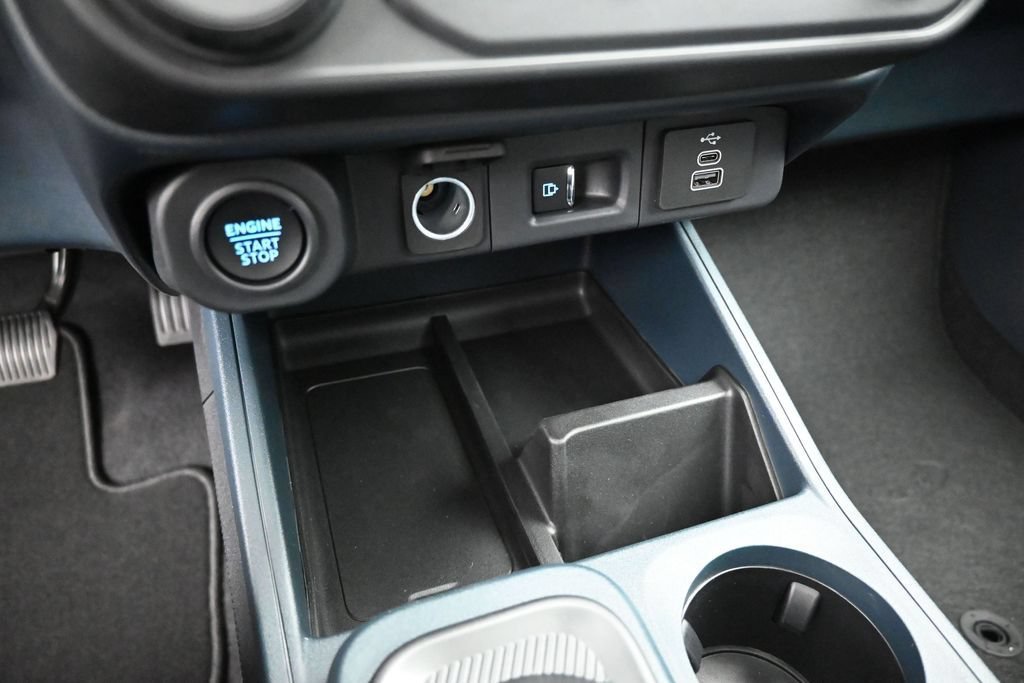 New 2026 Ford Maverick Lariat w/ Black Appearance Package AWD/4WD image 17