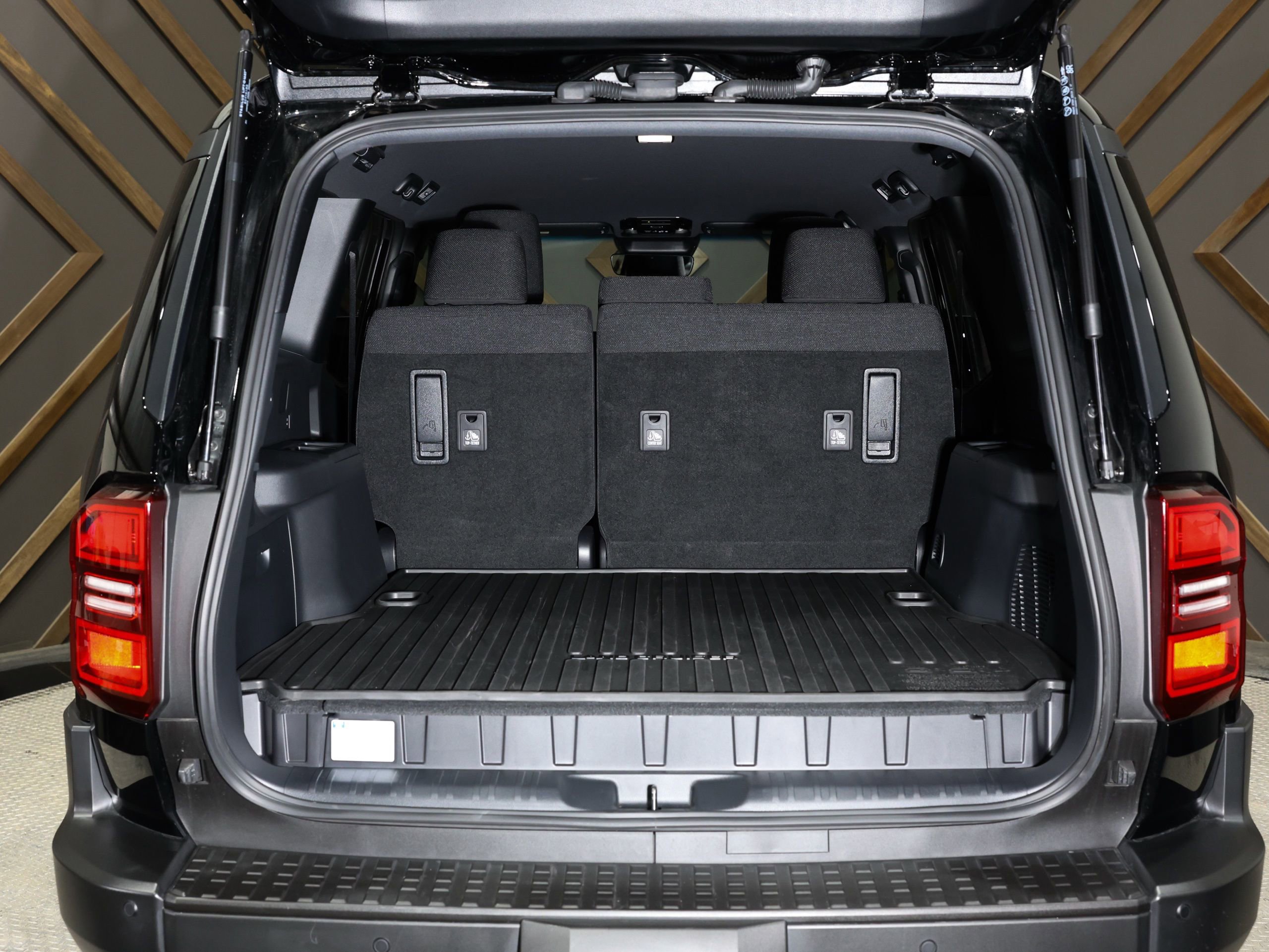 Used 2025 Toyota Land Cruiser 1958 image 23