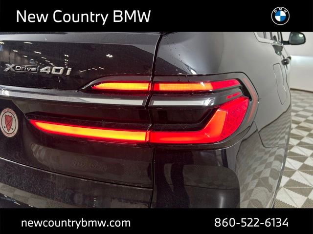 Used 2023 BMW X7 xDrive40i w/ Premium Package AWD/4WD image 33