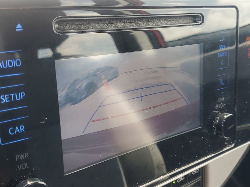 Used 2018 Toyota Corolla LE FWD image 24