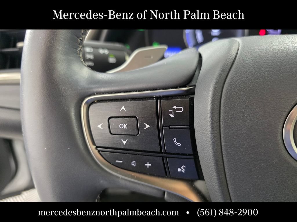 Used 2019 Lexus ES 300h w/ Premium Package FWD image 19