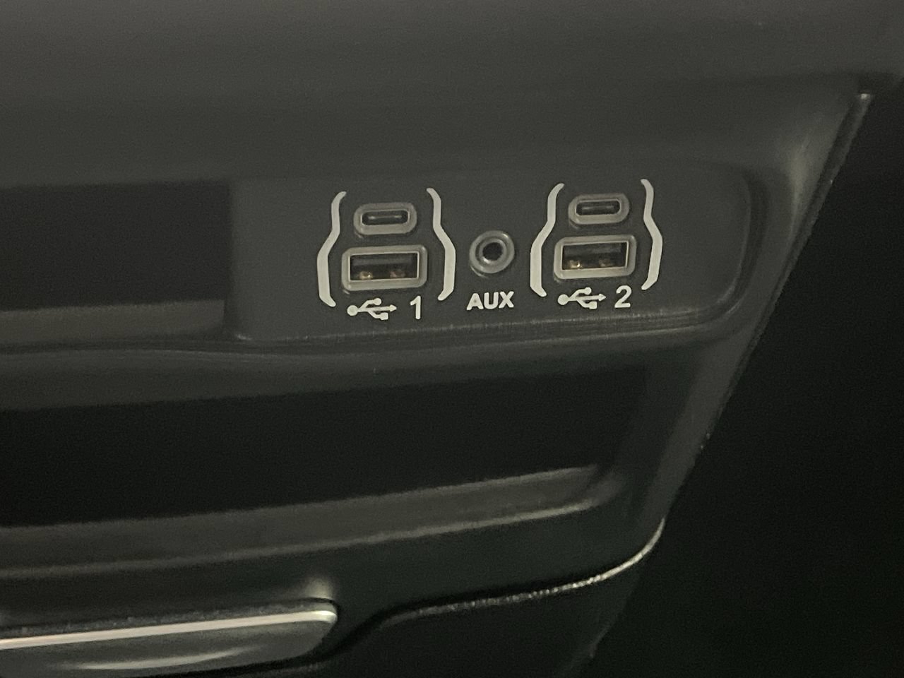 Used 2025 Chrysler Pacifica Select FWD image 25