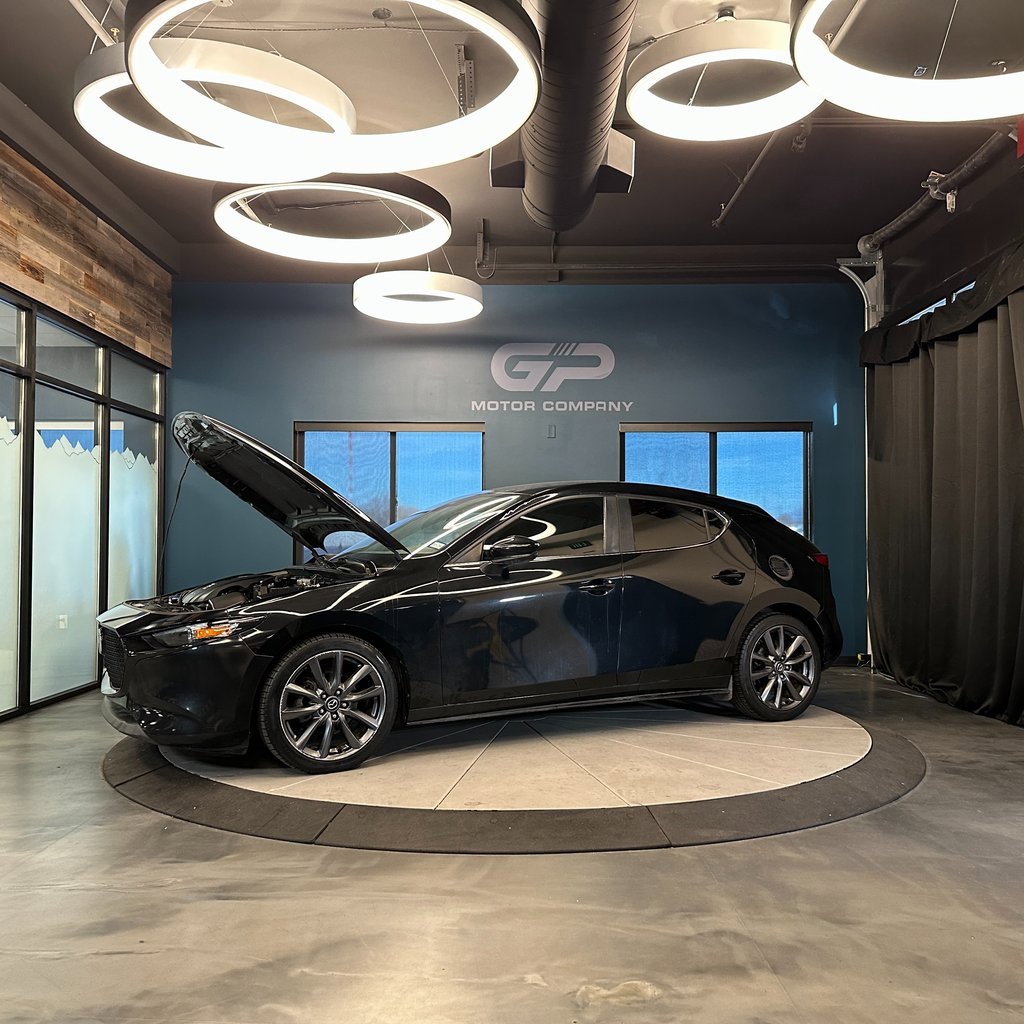 Used 2019 MAZDA MAZDA3 Hatchback image 23