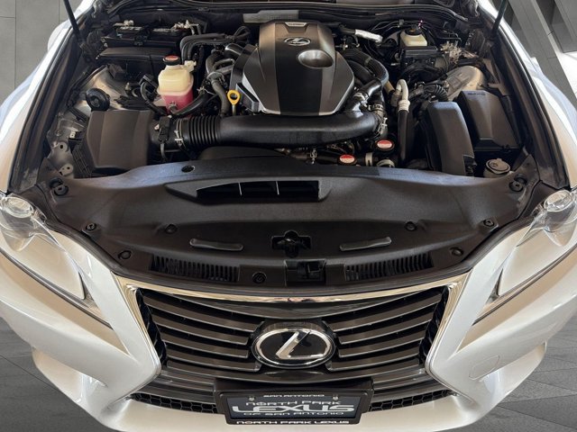 Used 2016 Lexus IS 200t w/ Premium Package RWD image 24