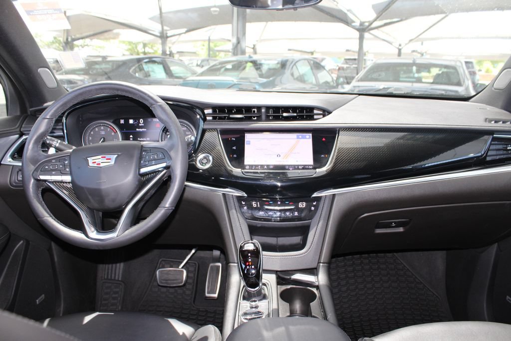 Used 2022 Cadillac XT6 Sport AWD/4WD image 28