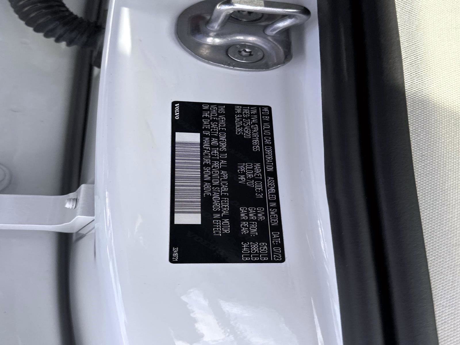 Certified 2024 Volvo XC90 B5 Core image 32