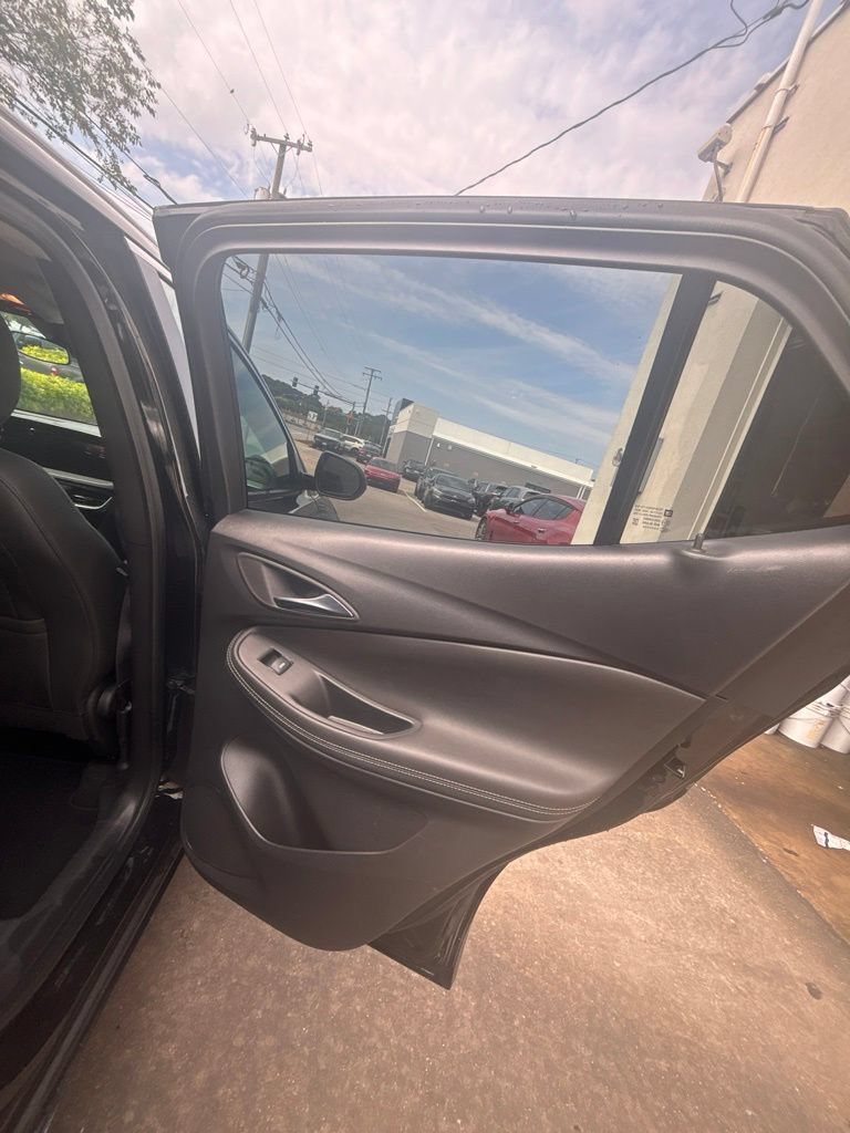 Used 2024 Buick Encore GX Sport Touring FWD image 19