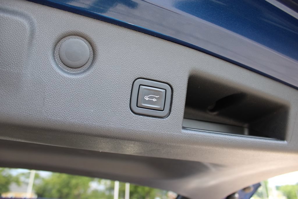 Used 2022 Chevrolet Equinox LT AWD/4WD image 32