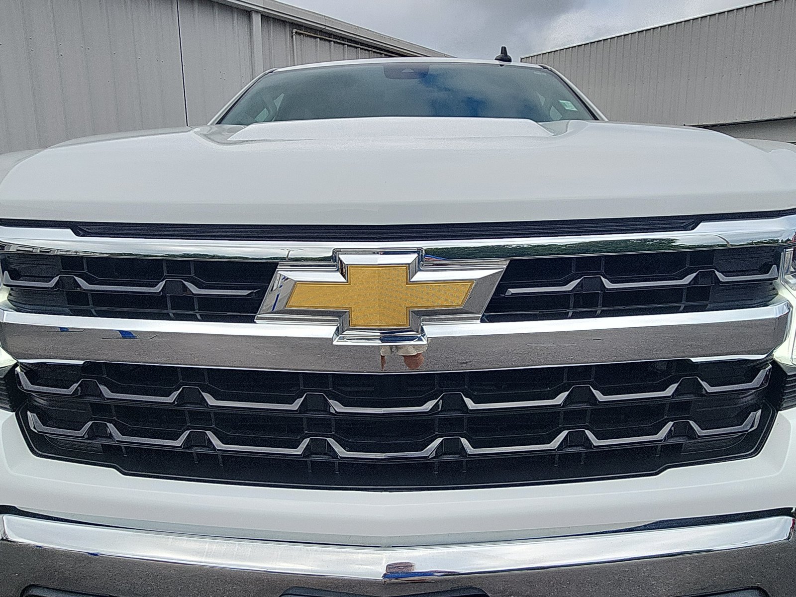 Used 2023 Chevrolet Silverado 1500 LT AWD/4WD image 14