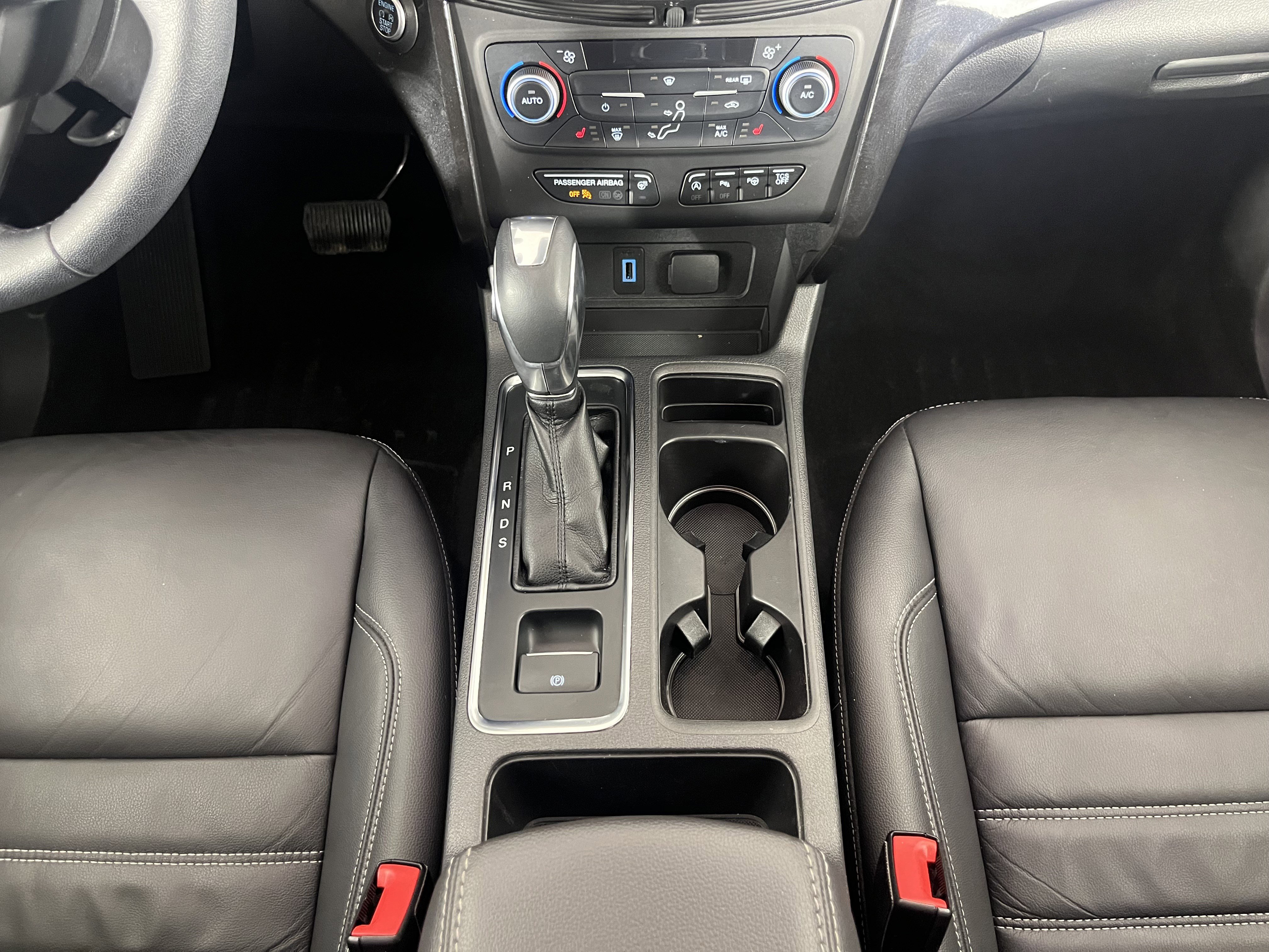 Used 2019 Ford Escape Titanium image 16