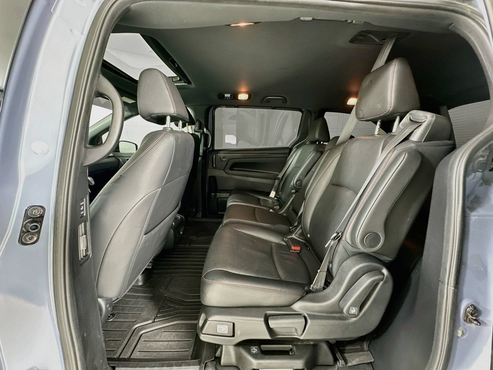 Used 2024 Honda Odyssey Sport image 25
