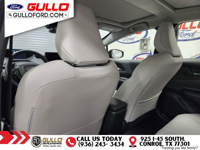 Used 2024 Toyota Prius XLE FWD image 15