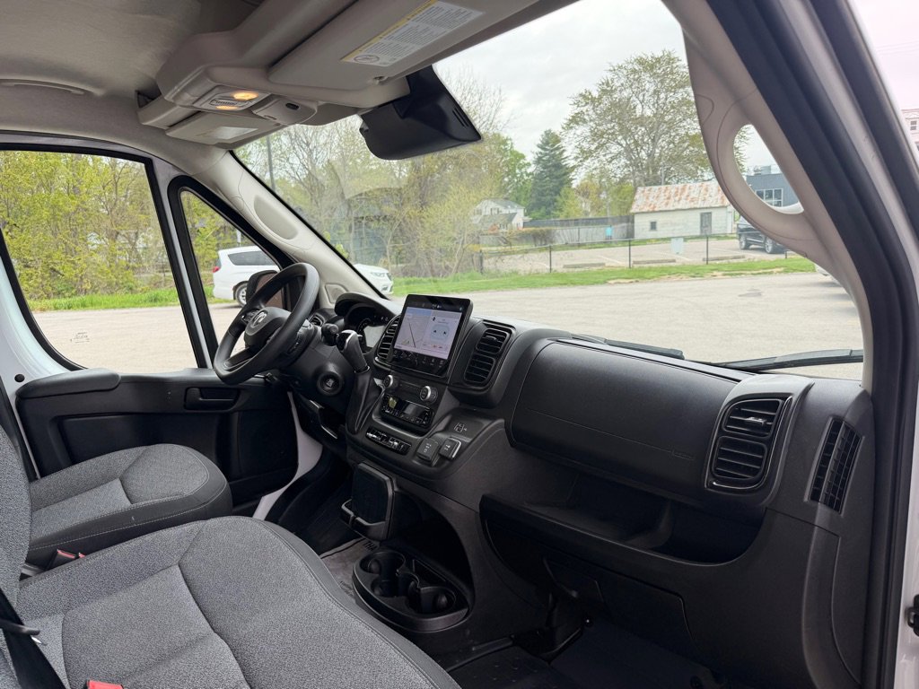 Used 2024 RAM ProMaster 3500 w/ Premium Convenience Group FWD image 16