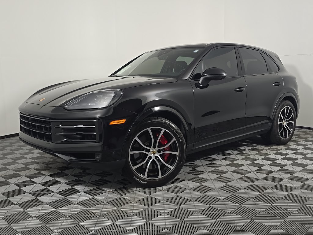Certified 2024 Porsche Cayenne S AWD/4WD image 1