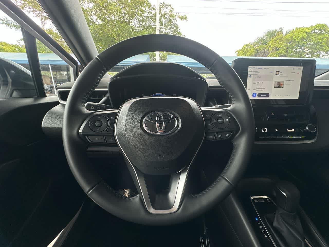 Used 2026 Toyota Corolla SE FWD image 15