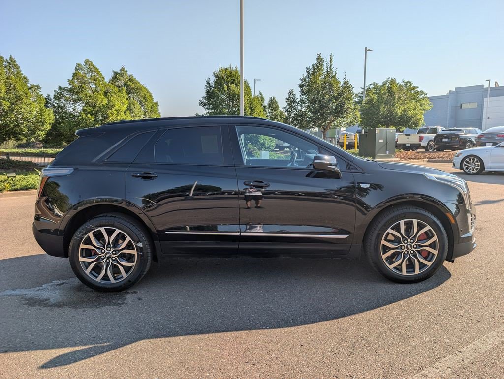 Certified 2023 Cadillac XT5 Sportv w/ Technology Package AWD/4WD image 5