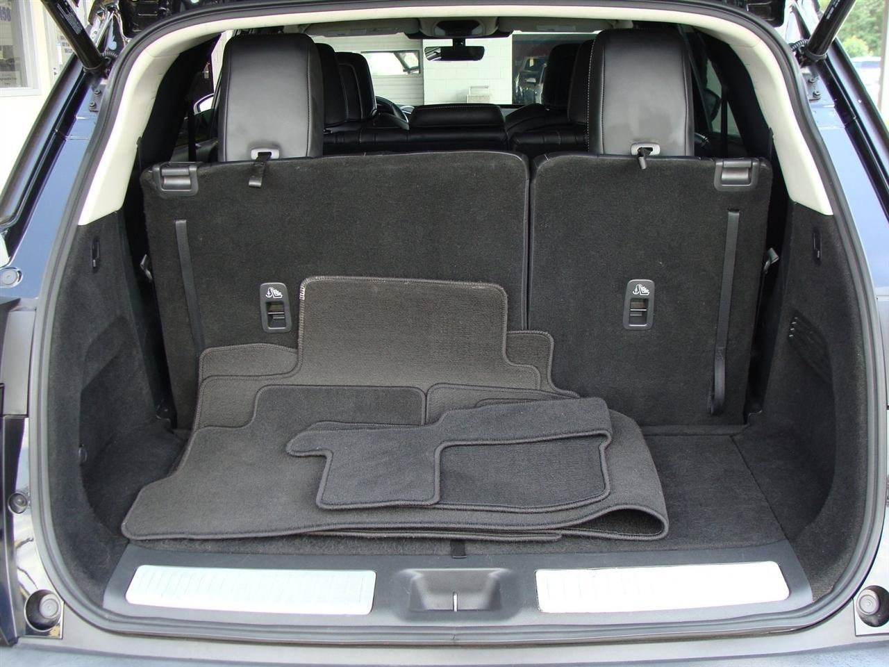 Used 2023 INFINITI QX60 Luxe AWD/4WD image 10