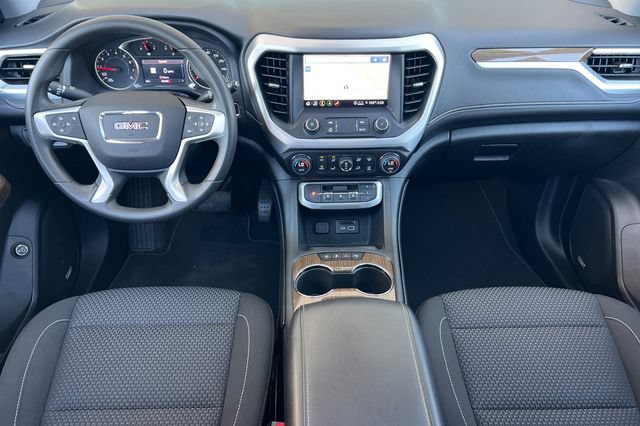 Used 2023 GMC Acadia SLE w/ Driver Convenience Package FWD image 16