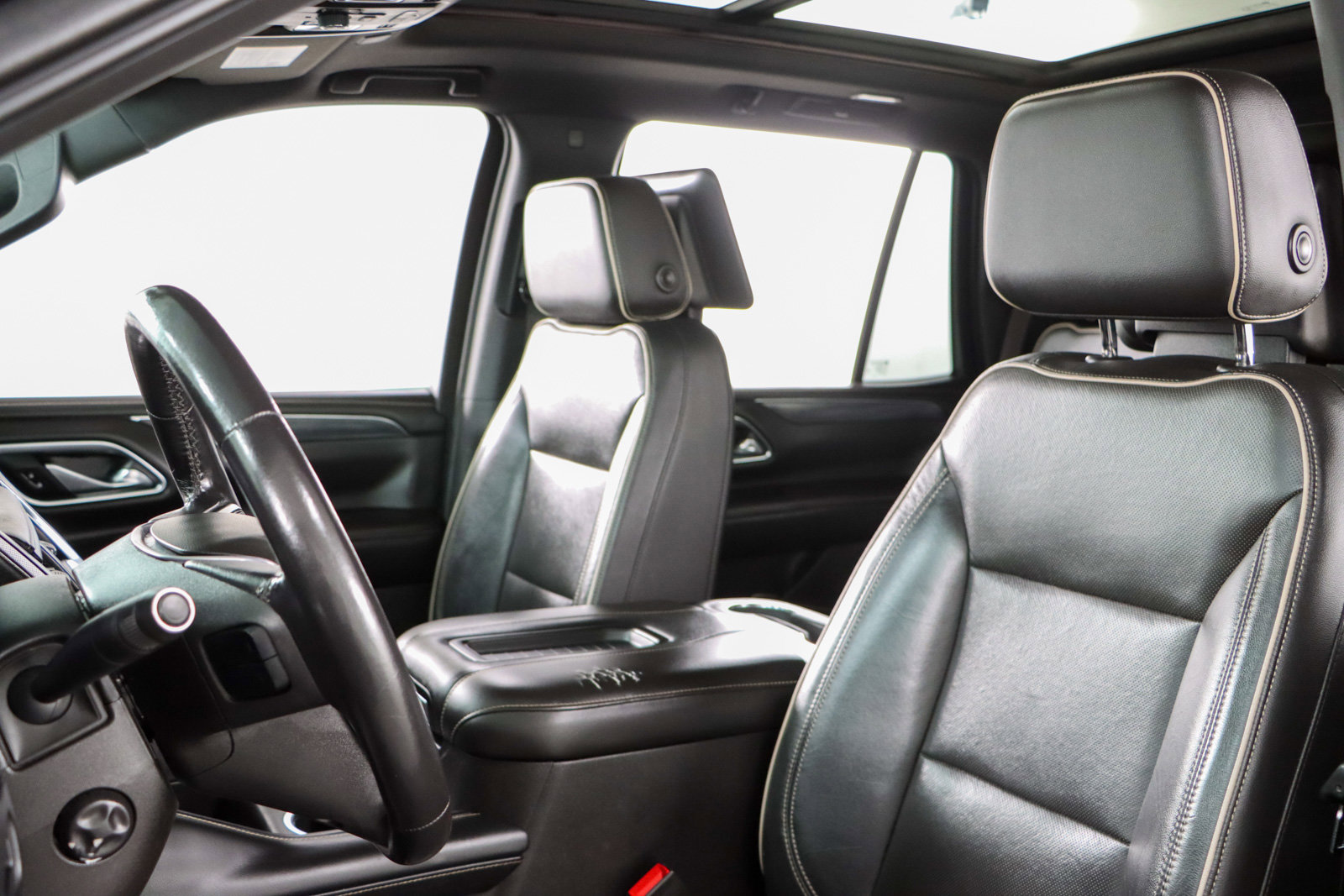 Used 2021 GMC Yukon SLT w/ SLT Luxury Plus Package image 28