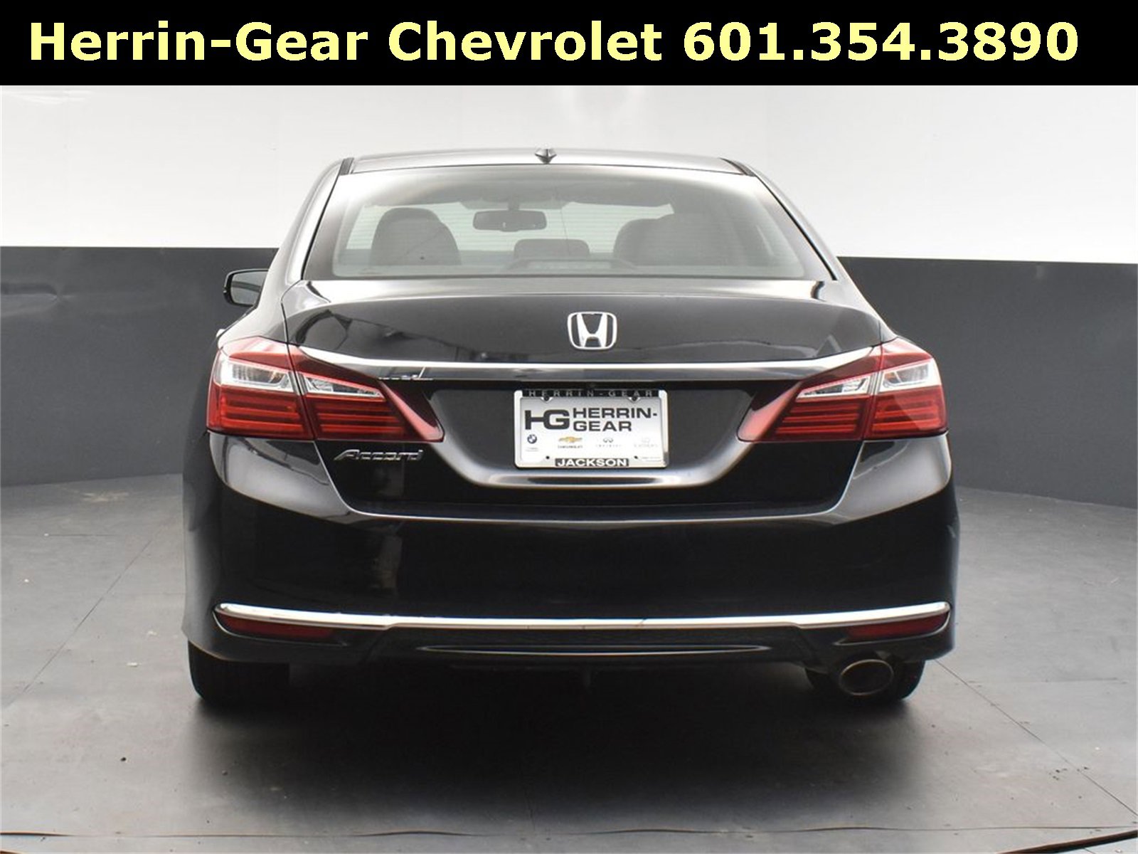 Used 2017 Honda Accord EX-L image 6