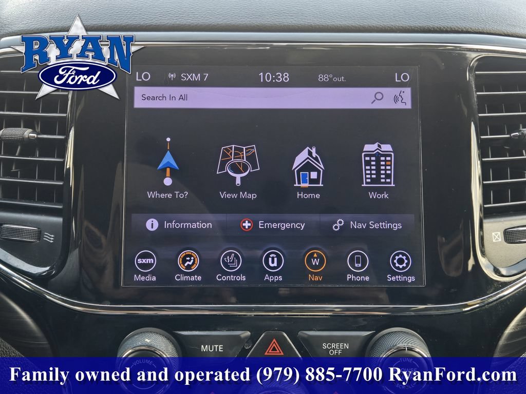 Used 2020 Jeep Grand Cherokee Altitude RWD image 11