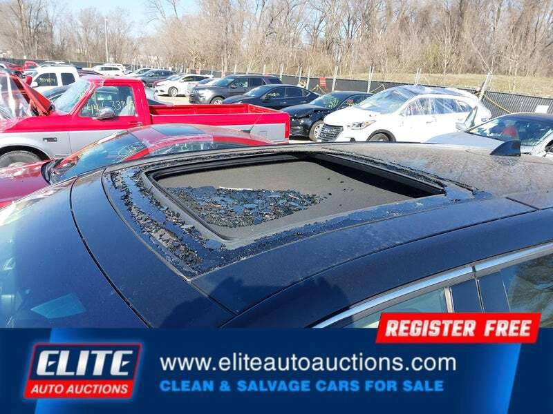 Used 2018 Ford Edge Titanium AWD/4WD image 34