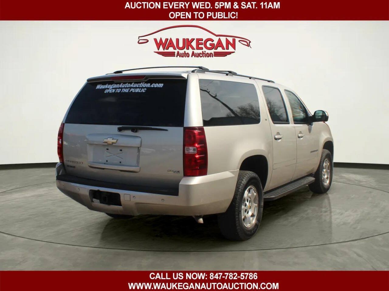 Used 2008 Chevrolet Suburban LT w/ LT Preferred Equipment Group AWD/4WD image 3