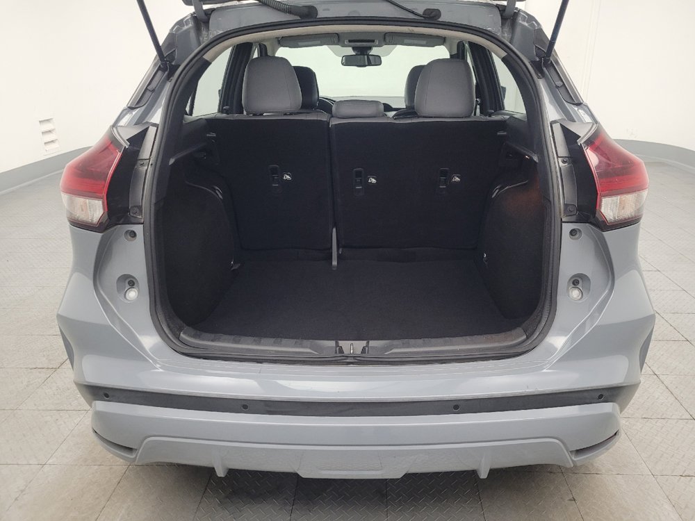 Used 2021 Nissan Kicks SR FWD image 29