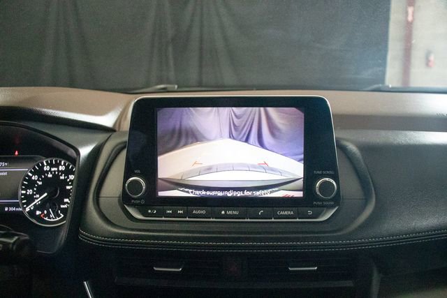 Used 2023 Nissan Rogue SV image 33