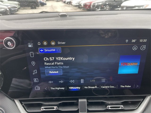 Used 2025 Chevrolet Equinox LT image 16