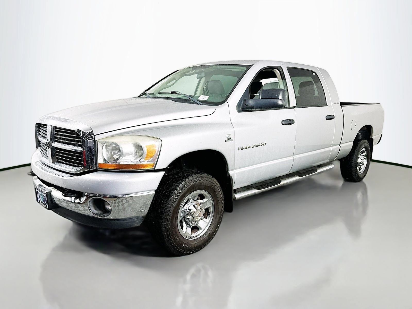 Used 2006 Dodge Ram 2500 Truck SLT AWD/4WD image 3