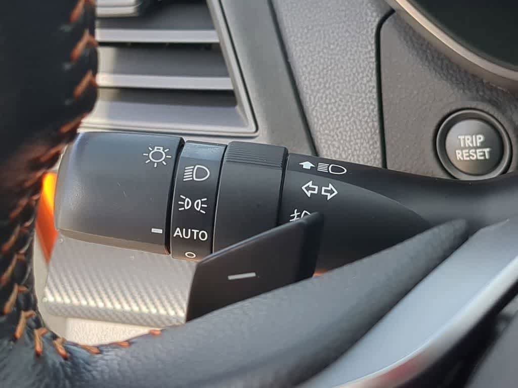 Used 2019 Subaru Crosstrek 2.0i Premium w/ Moonroof Package AWD/4WD image 25