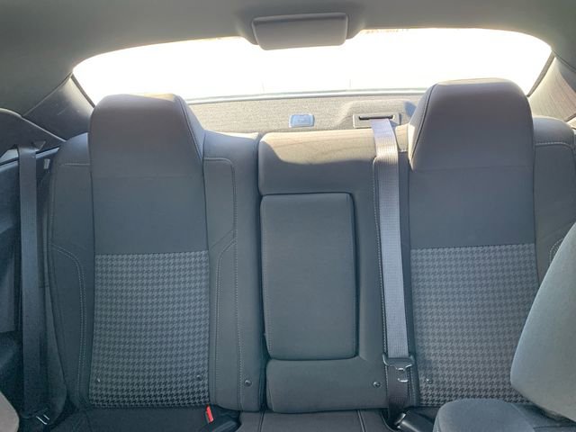 Used 2019 Dodge Challenger SXT image 29