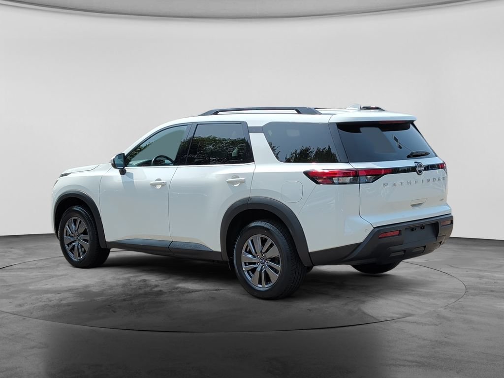 Used 2025 Nissan Pathfinder SV AWD/4WD image 5