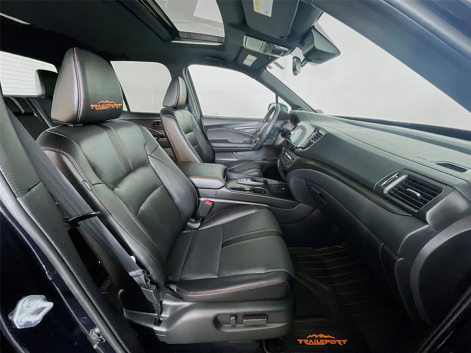 Used 2025 Honda Ridgeline TrailSport image 34