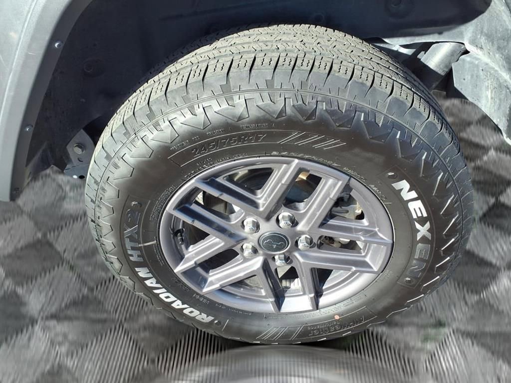 Used 2025 Jeep Wrangler Sport S image 19