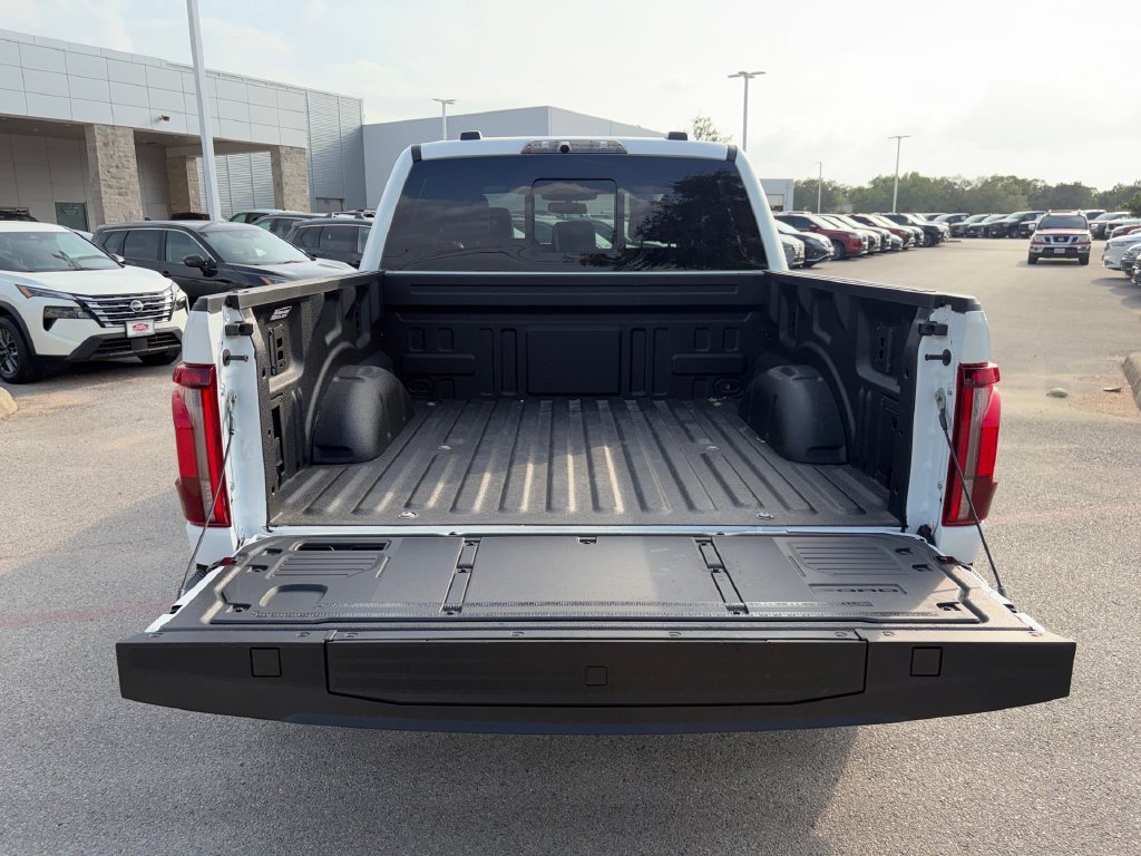 Used 2025 Ford F150 Raptor AWD/4WD image 30