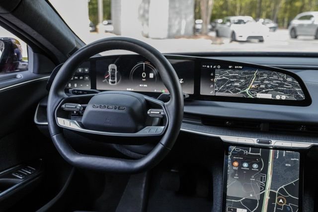 Used 2024 Lucid Air Touring AWD/4WD image 23