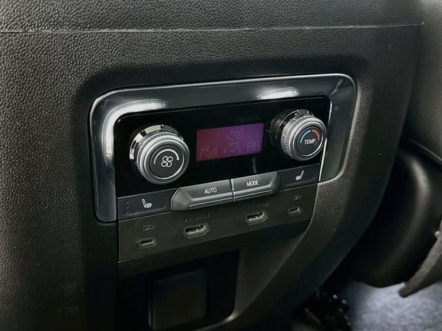 Used 2026 GMC Yukon XL AT4 w/ AT4 Premium Plus Package AWD/4WD image 28